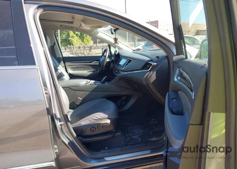 2020 Buick Enclave Awd Essence z USA, uszkodzony, nr VIN 5GAEVAKW2LJ223378